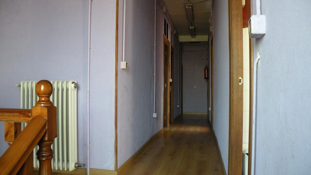 Albergue La Estacion Льянес Экстерьер фото