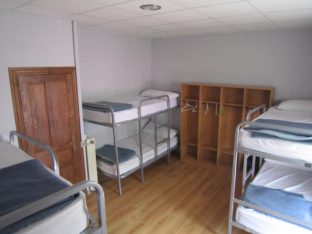 Albergue La Estacion Льянес Номер фото